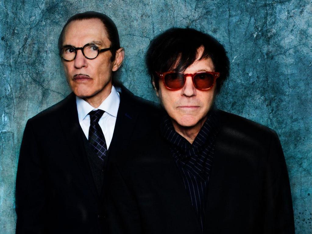 The ultimate guide to Friday at Glastonbury 2023 *for cool eyes&nbsp;only*